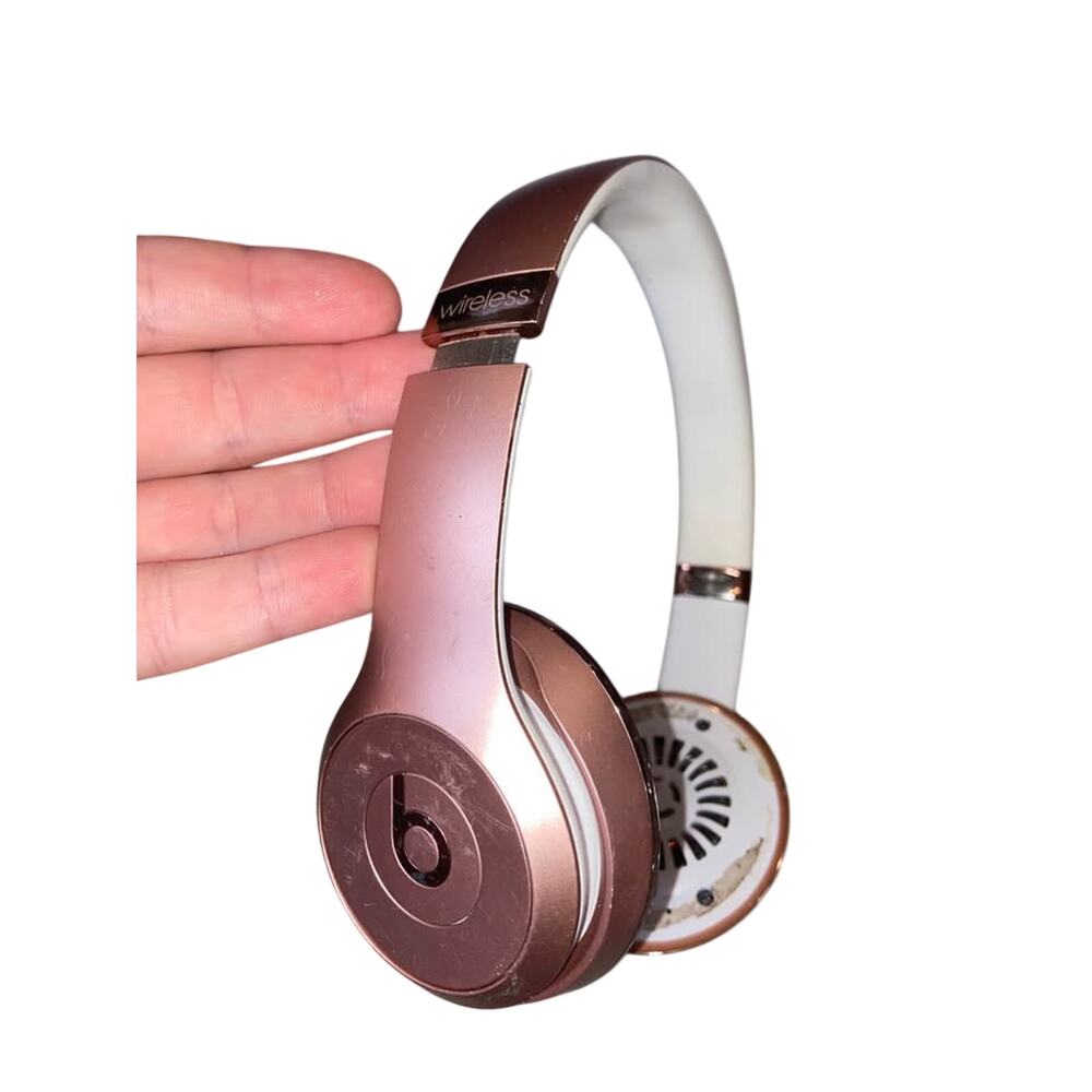 Pink Beats Solo headphones